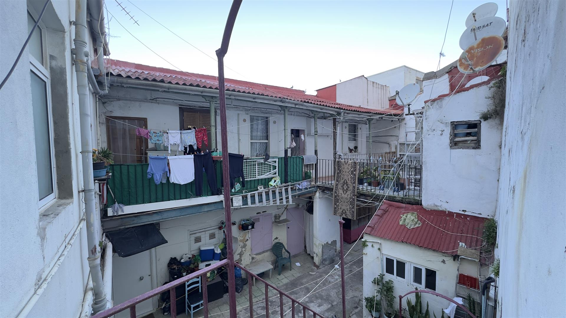 Image of House - 14 Bedrooms - 1 Bathrooms for Sale in Town Area-Gibraltar, Image 4